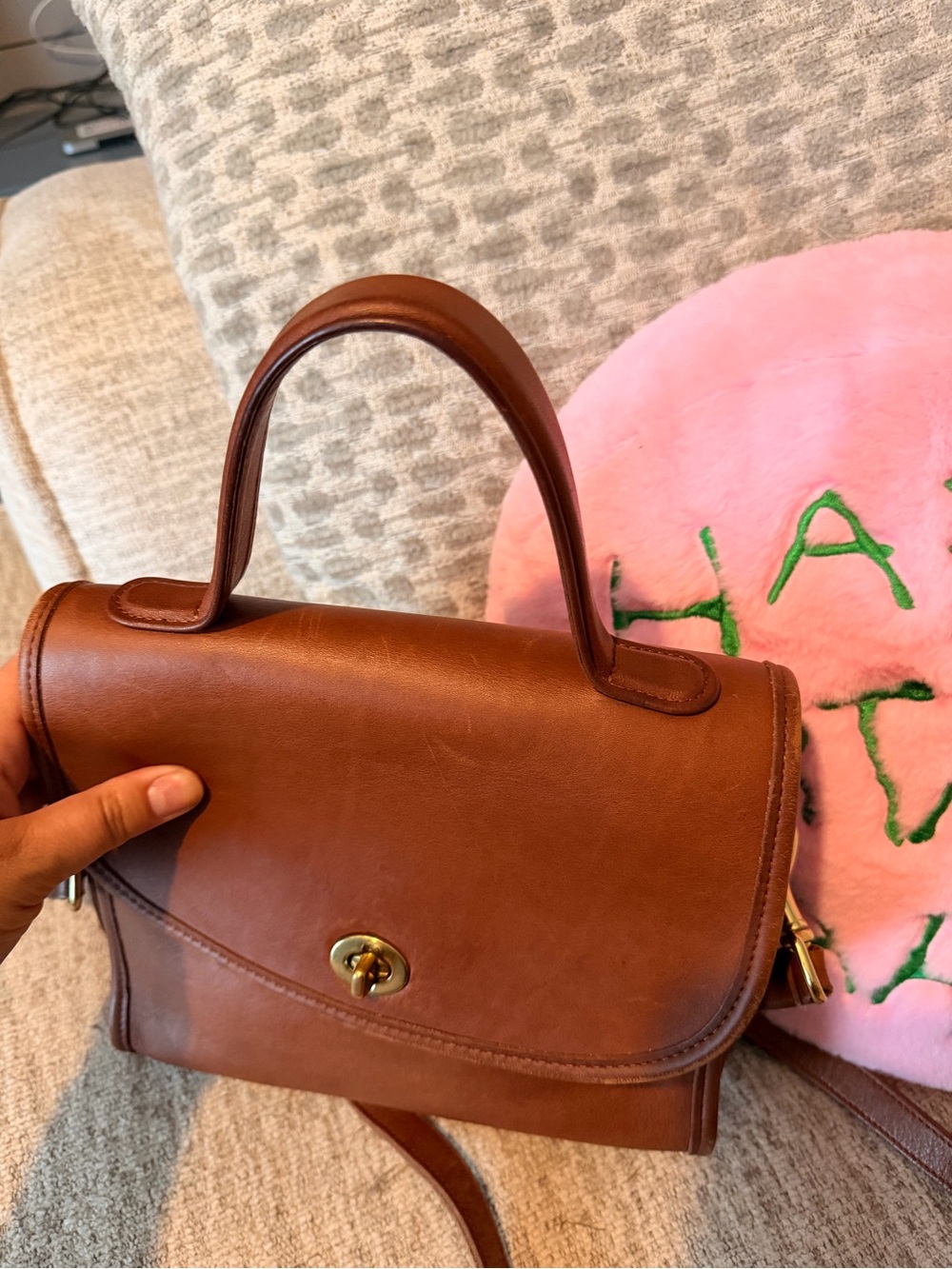Coach Manor Purse 9977 - Picture 2 of 13